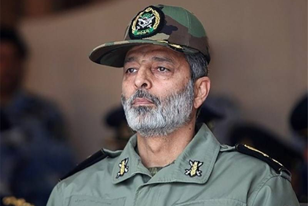 القائد العام للجيش: الشعب الايراني لن يتخلى عن الدماء الطاهرة لأبنائه