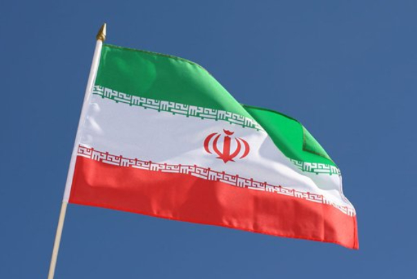 الحكومة الايرانية: الاقتصاد خرج من الركود