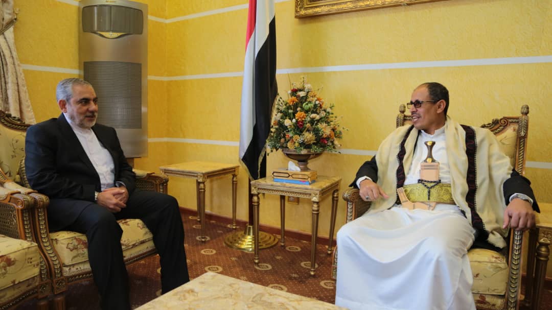 السفير الايراني بصنعاء يلتقي وزير الاعلام اليمني