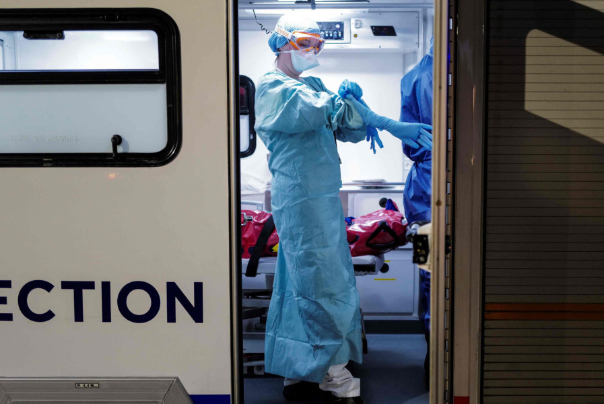 الوفيات بكورونا تتجاوز 318 ألفا في امريكا