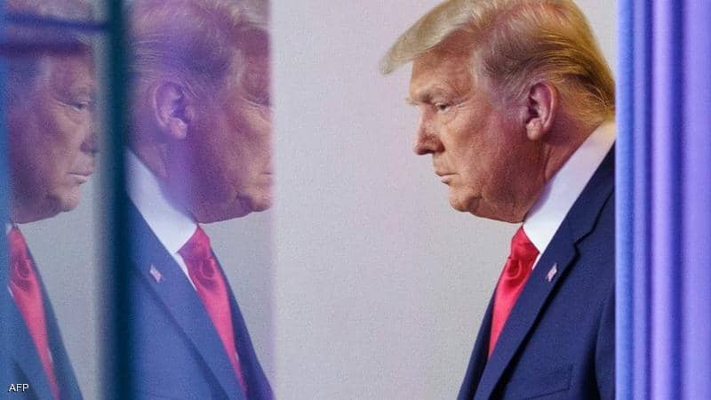 بوليتيكو: قرارات العفو التي أصدرها ترامب تخص أصحابه ومعارفه