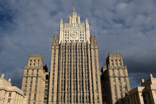 موسكو: من الخطأ إجراء اي تغيير في الاتفاق النووي