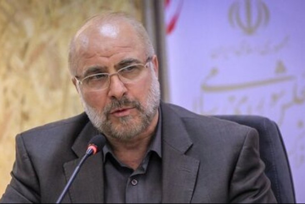 قاليباف يشيد بمناورات الحرس الثوري.. نفخر بمن يعززون قدرة ايران الرادعة