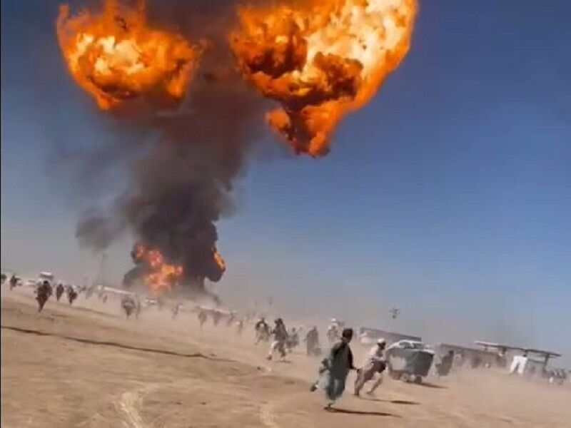 حريق في جمارك منطقة أفغانية متاخمة لايران.. وطهران ترسل فرق إغاثة