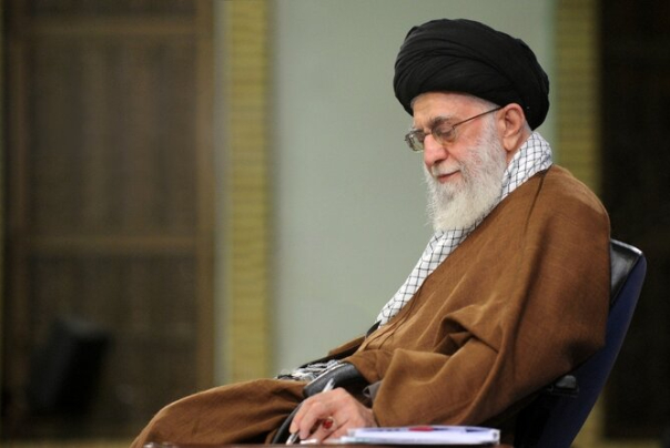 قائد الثورة يثمّن دور الشباب في تقدّم ايران