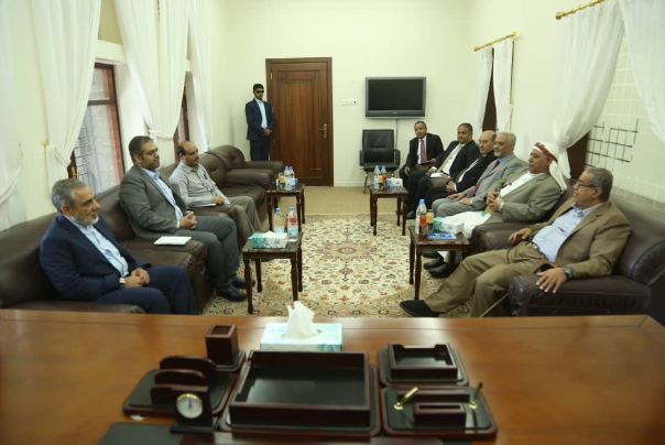 قيادات حزب المؤتمر الشعبي العام بصنعاء تلتقي السفير الإيراني لدى اليمن