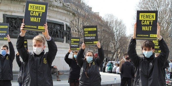 تظاهرة في باريس ضد بيع الأسلحة الفرنسية للسعودية والإمارات