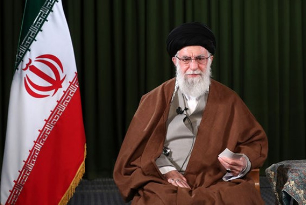 قائد الثورة: الحظر الاقتصادي ضد ايران جريمة كبرى