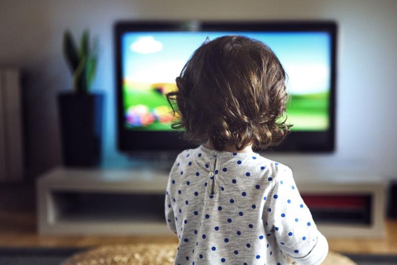 تماشای بیش از حد تلویزیون برای سلامت مغز مضر است