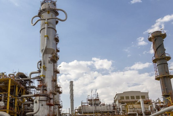 Tehran refinery resumes production