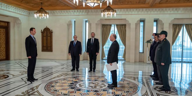 السفير الإيراني في دمشق يقدّم أوراق اعتماده إلى الرئيس السوري