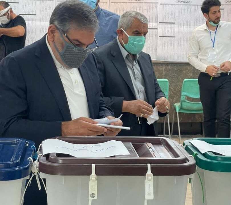 شمخاني: مشاركة الشعب في الانتخابات شرط ضروري للتقدم والتنمية