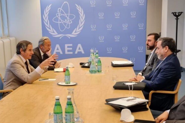 عراقجي وغروسي يبحثان آخر تطورات مفاوضات فيينا