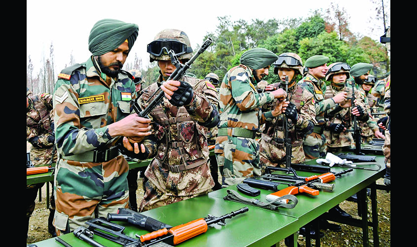 انتقال 50 هزار سرباز هندی به مرز چین