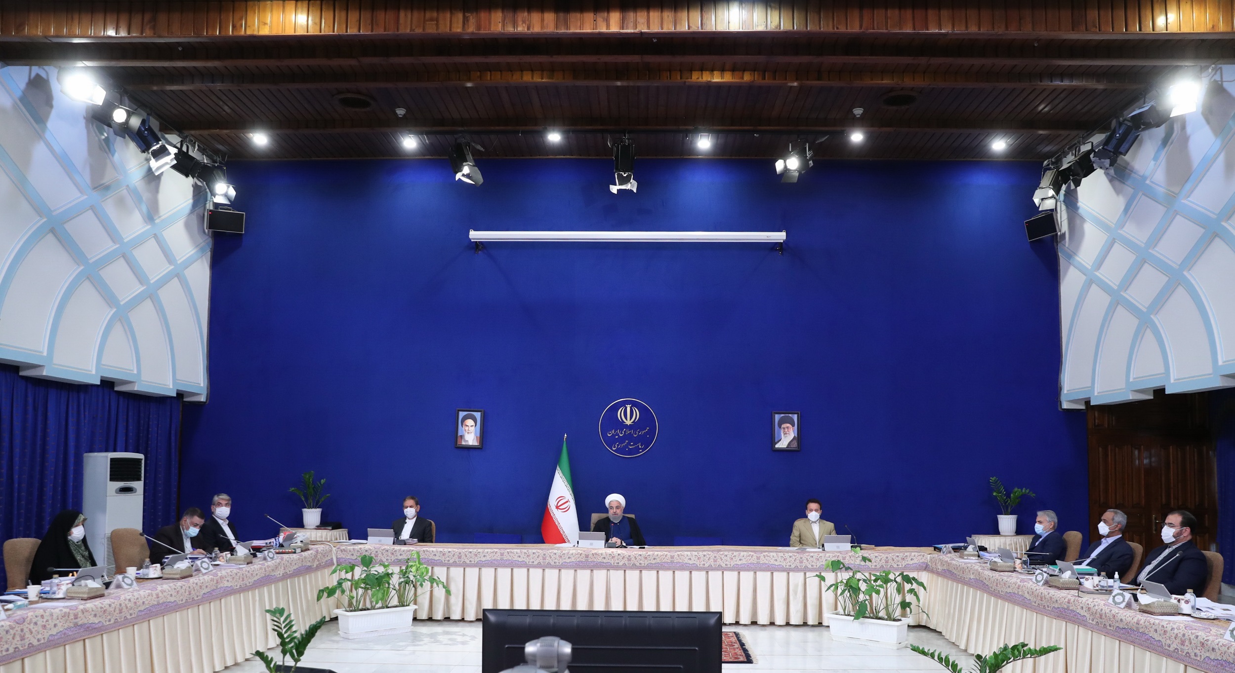 روحاني: خليفة ترامب يواصل تنفيذ جرائم سلفه