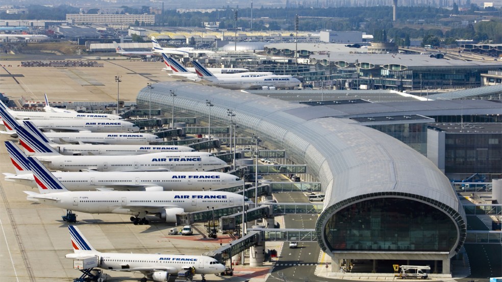 تعطیلی فرودگاه پاریس در پی اعتصاب کارکنان آن