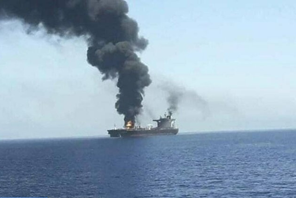 שני אנשי צוות נהרגו בתקיפת הספינה הישראלית סמוך לחופי עומאן
