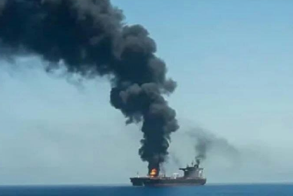 هدف قرار گرفتن کشتی اسرائیلی در دریای عمان / سومین حادثه برای کشتی‌های اسرائیلی در شش ماه