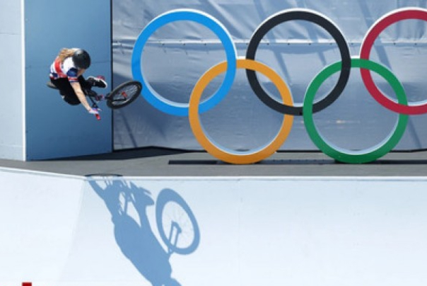 إيراني يحكم مسابقة الدراجات الهوائية في اولمبياد طوكيو
