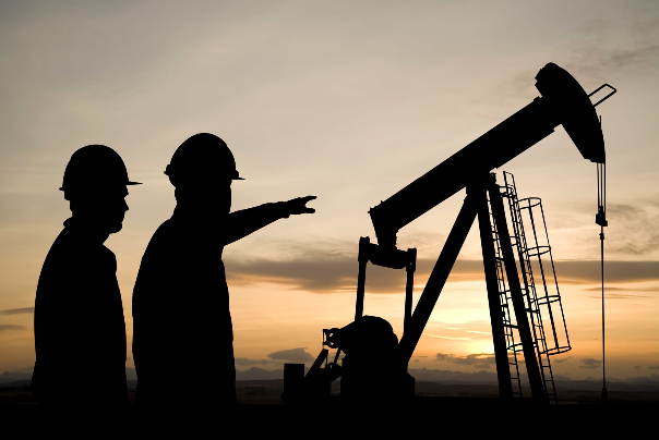 افت 8 درصدی قیمت نفت خام در روز جمعه