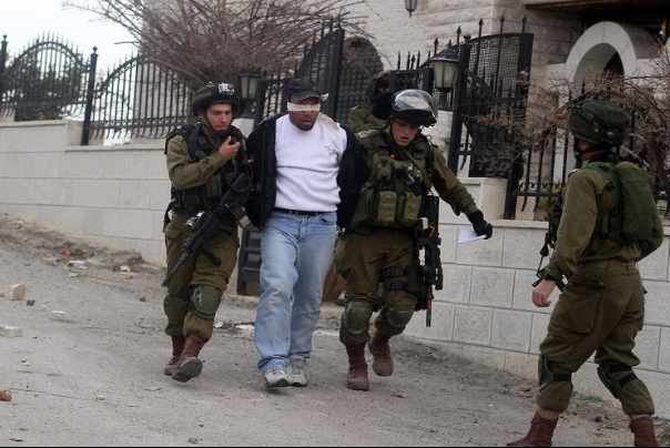 الاحتلال يعتقل 21 فلسطينيا في الضفة.. والجهاد تتوعّد