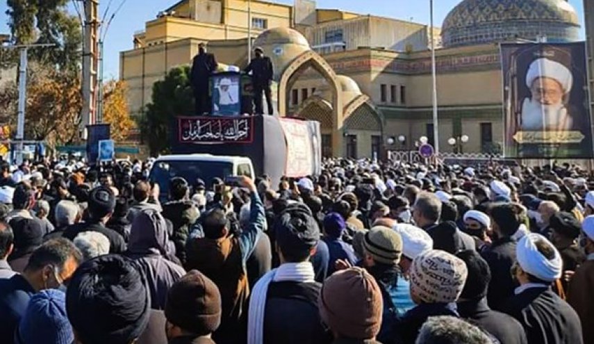 تشييع جثمان آية الله العظمى صافي كلبايكاني في قم المقدسة