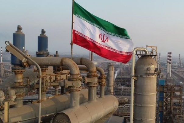 رویترز: 87 میلیون بشکه نفت ذخیره شده ایران آماده ورود به بازار است