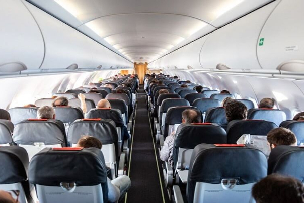 مصوبه کاهش ظرفیت مسافر در پروازها رعایت نشد
