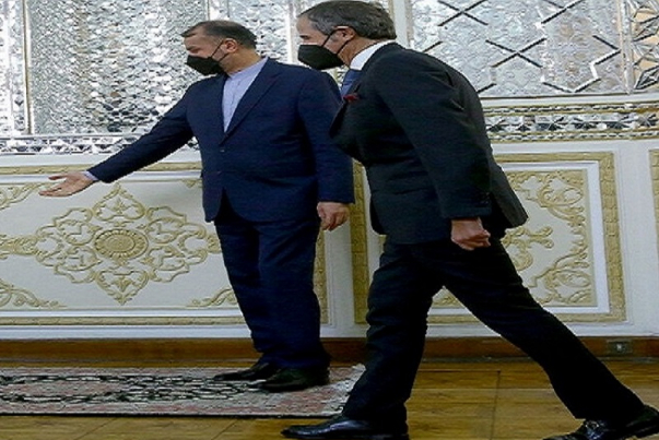 Гросси провел встречу с главой МИД Ирана