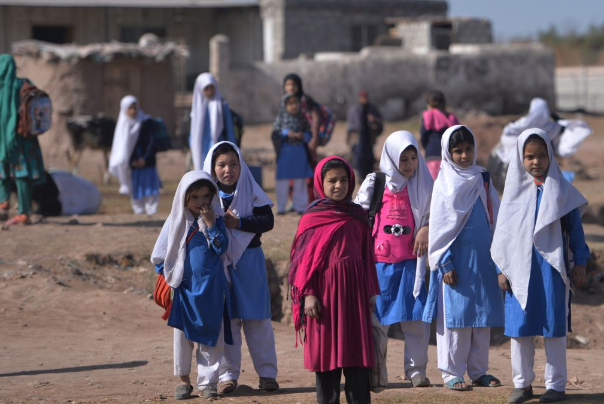 محرومیت دختران افغان از تحصیل حقوق بشر آنان را نقض می‌کند