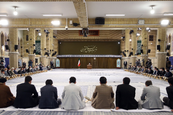 بدء المحفل القرآني الرمضاني بحضور قائد الثورة الاسلامية