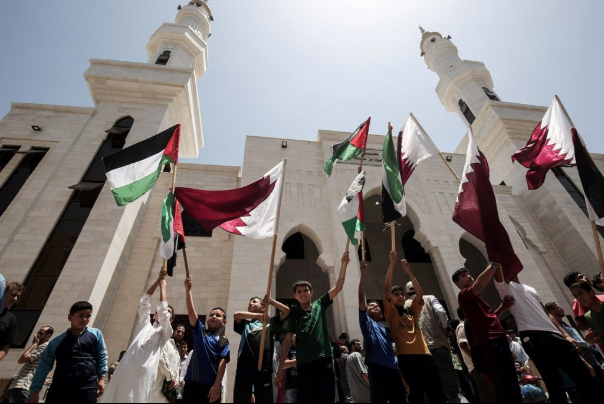 על רקע ההתקפות הישראליות, קטאר קוראת להגנה על הפלסטינים והמקומות הקדושים שלהם
