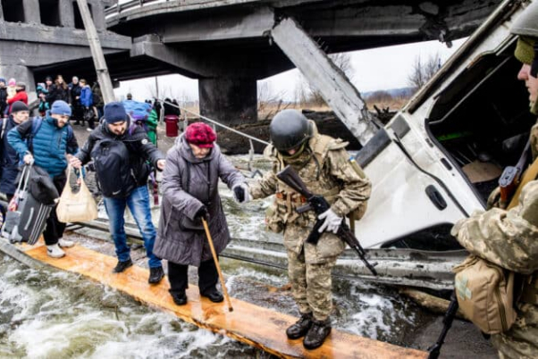تداوم خروج غیرنظامیان اوکراینی از طریق گذرگاه‌های انسانی