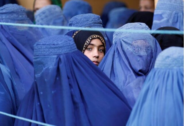 طالبان پوشاندن صورت برای زنان افغانستان را اجباری کرد