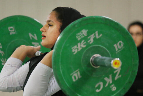 Иранка завоевала серебро на чемпионате мира по тяжелой атлетике
