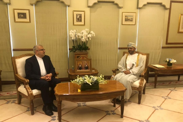 وزير النفط الايراني يلتقي وزير خارجية عمان