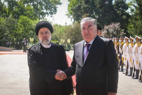 Укрепление ирано-таджикских стратегических отношений с визитом имама Али Рехмана в Тегеран