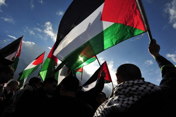 דגל פלסטין יישאר סמל לאחדותנו ולשובנו