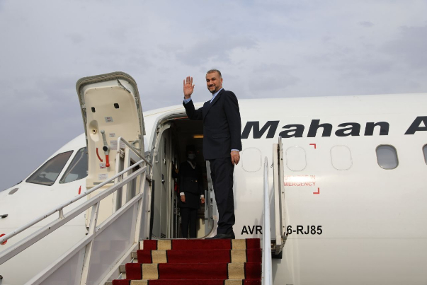 Глава МИД Ирана отправился с визитом в Индию