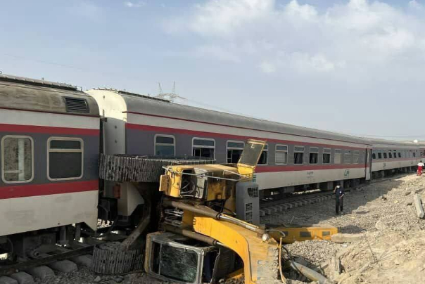 مصرع 17 شخصا اثر حادث قطار في شمال شرق ايران (فيديو+صور)