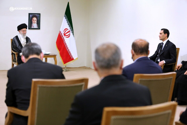 Верховный лидер Ирана призвал к развитию отношений с Туркменистаном