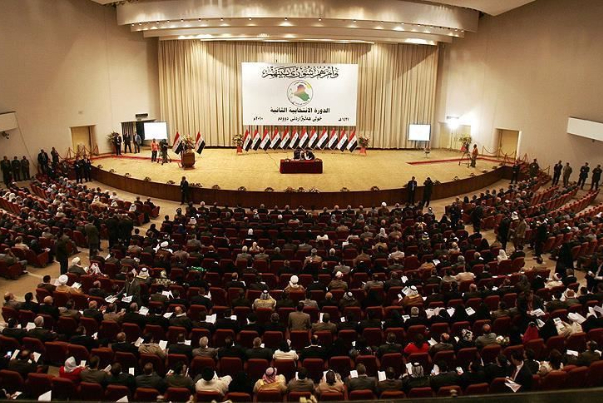 خروج جریان صدر از پارلمان وآینده تشکیل دولت در عراق
