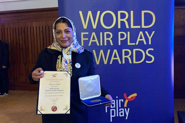 Иранка получила награду Fair play