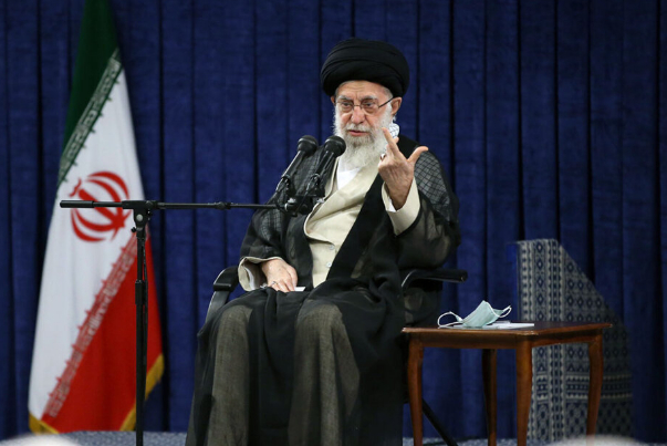 Недоброжелатели Ирана и ислама делают ставку на мягкую войну, заявил лидер