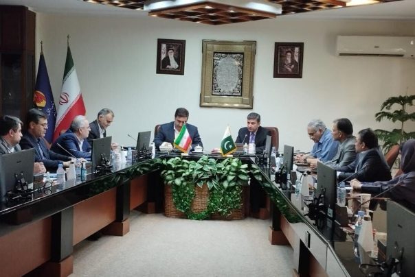 طهران واسلام آباد توقعان اتفاقاً لزيادة صادرات الكهرباء الإيرانية