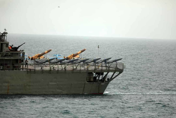 ВС Ирана представили свой первый беспилотный авианосец