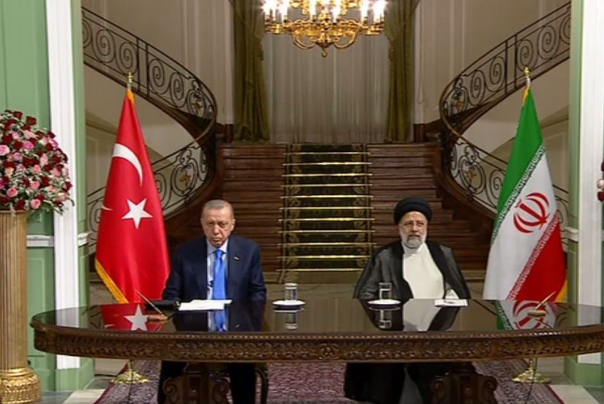 Иран и Турция подписали ряд соглашений о сотрудничестве