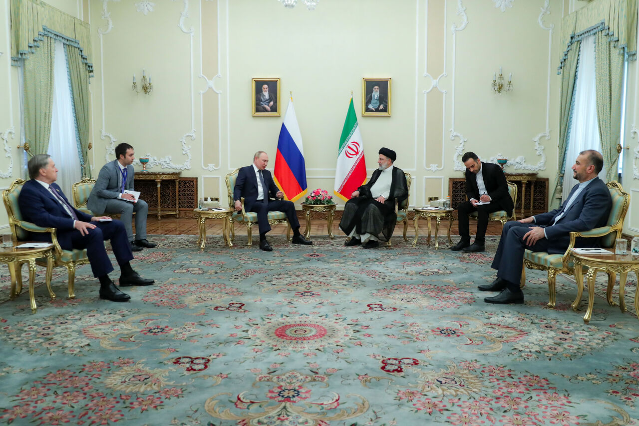 رئيسي: التعاون الايراني الروسي يعزز الاستقرار الاقليمي