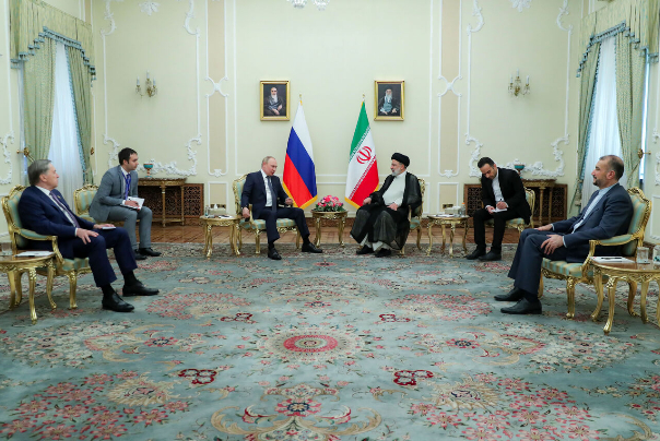 Сотрудничество Ирана и России в борьбе с терроризмом закладывает основу для укрепления стабильности в регионе: Раиси
