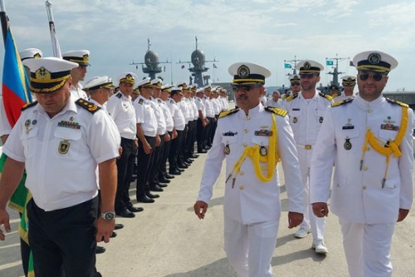 В Баку прибыли военные корабли Ирана для участия в соревнованиях